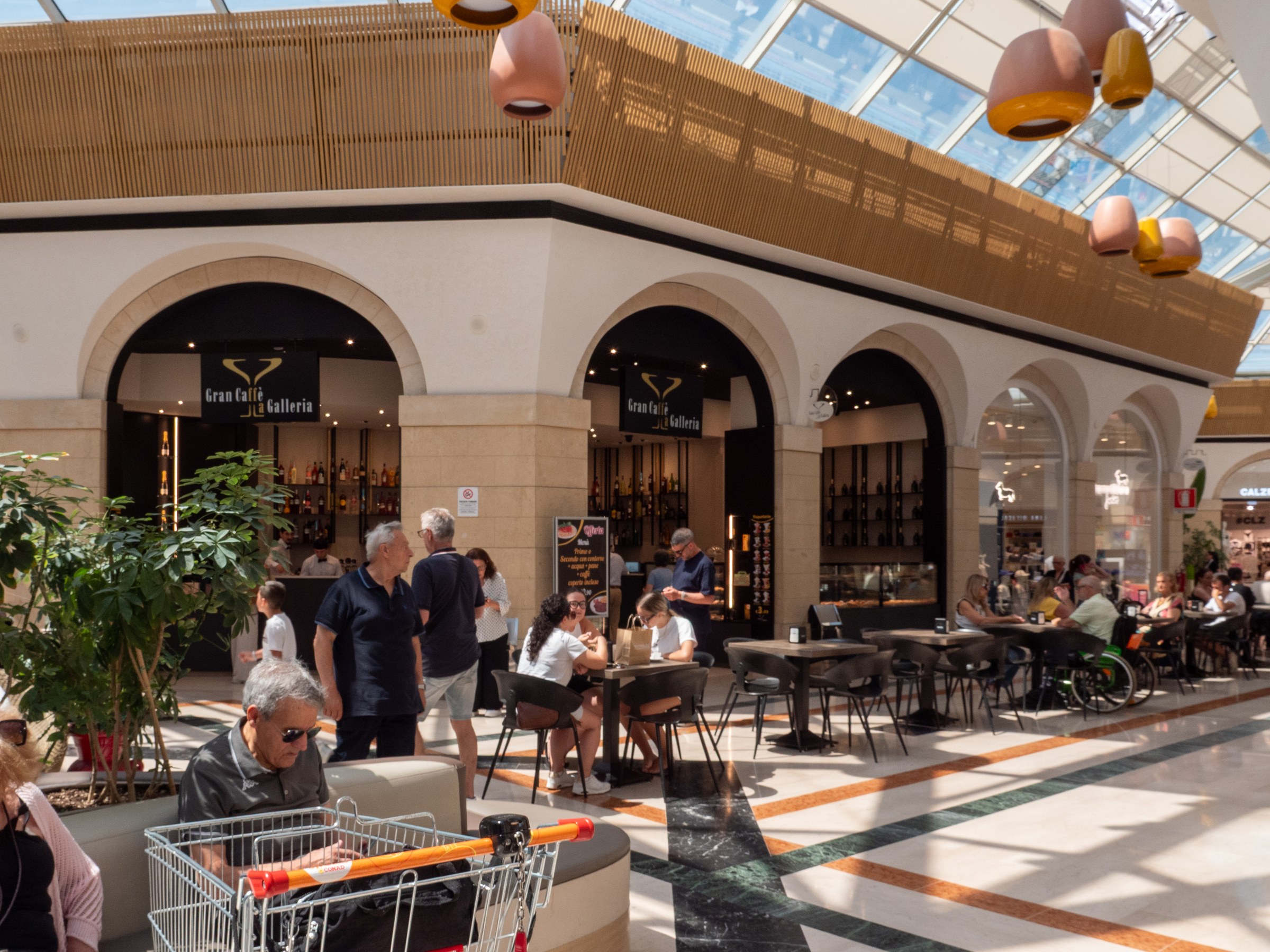 Il Gran Caffè La Galleria nella galleria commerciale